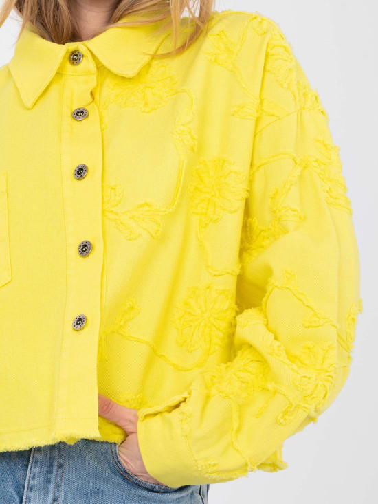 Kurze gelbe Jeansjacke mit Blumenapplikation