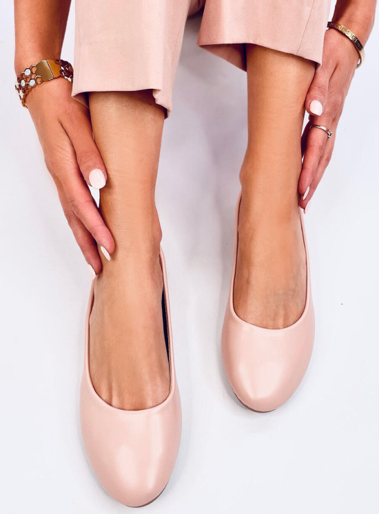 Ballerinas aus Leder Rosebeige