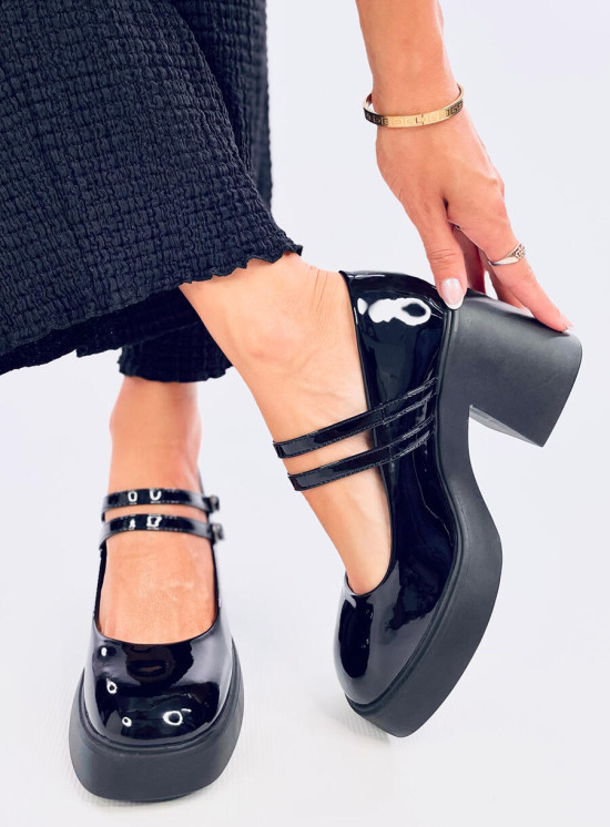 Lackierte Pumps auf breitem Absatz Schwarz