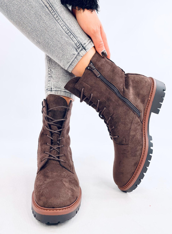 Warme Schnürstiefel in Schokoladenbraun
