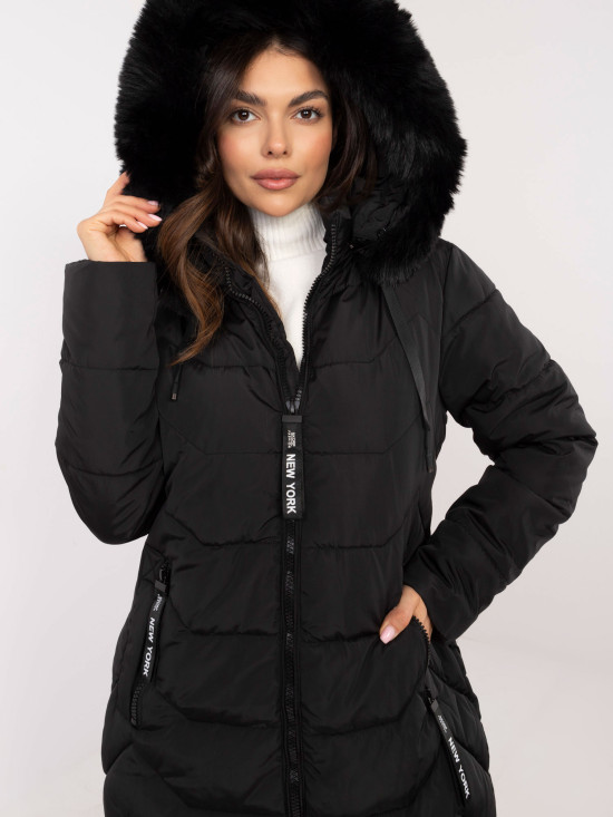 Damen schwarze Winterjacke mit Kapuze