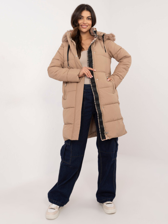 Beige Winterjacke mit Kapuze