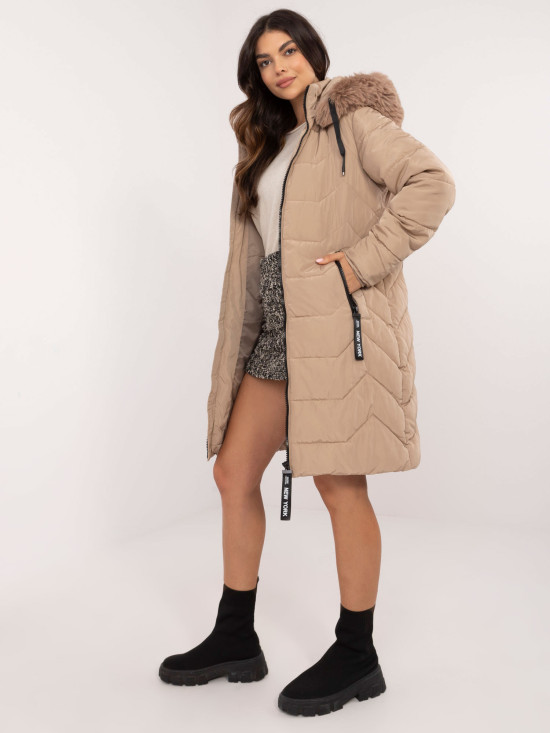 Beige Winterjacke mit Kapuze