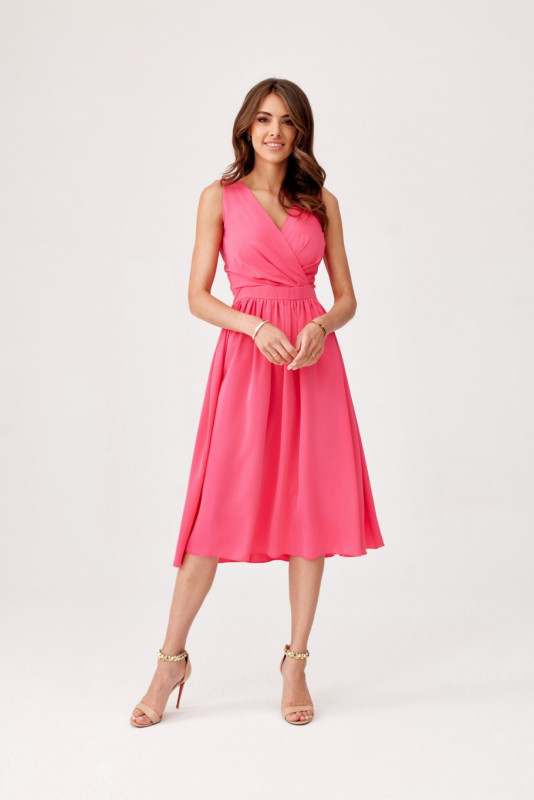 Midi-Kleid mit Wickelausschnitt und breiten Trägern in Amaranth