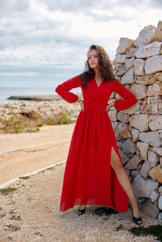 Chiffon-Maxikleid mit langen Ärmeln und Rückenschnürung – rot
