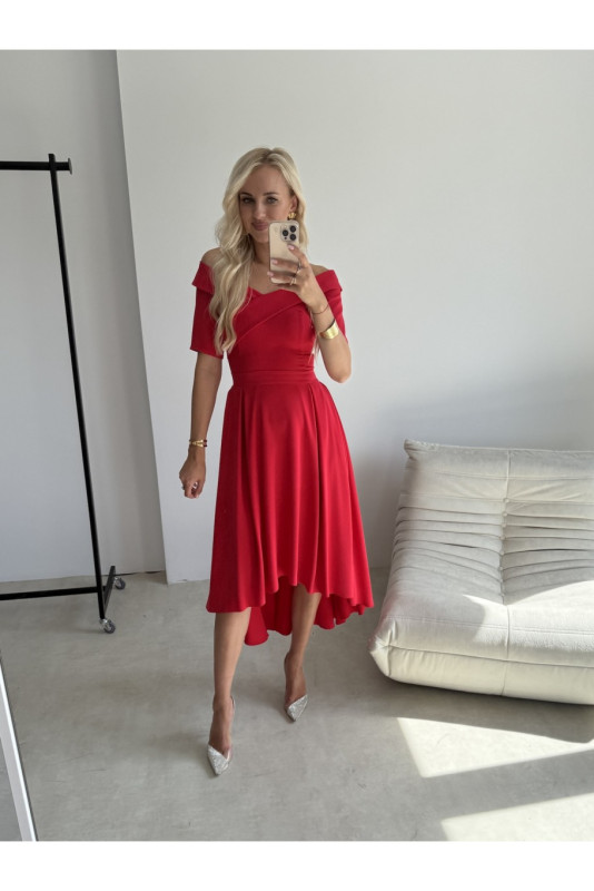 Rotes Midi-Kleid mit asymmetrischem Ausschnitt