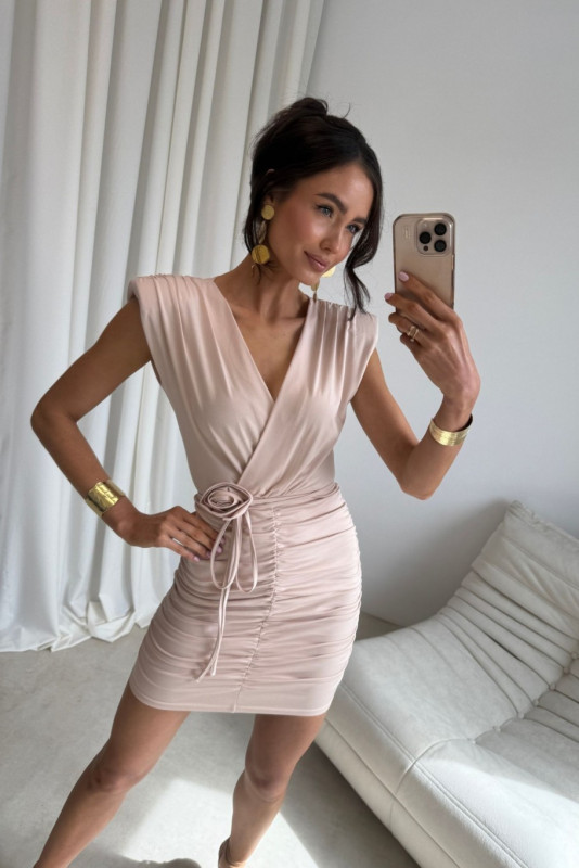 Mini-Kleid in hellem Beige