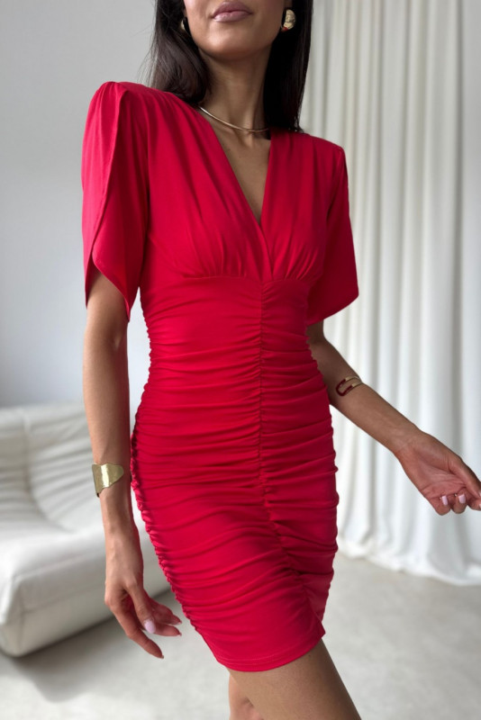 Rotes Mini-Kleid mit Raffungen