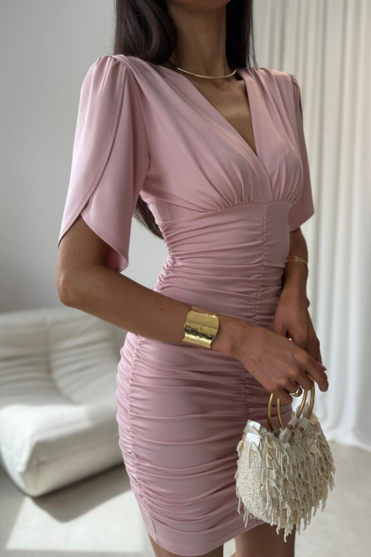 Mini-Kleid in Puderrosa mit Raffungen