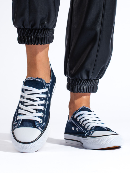 Klassische marineblaue Sneakers