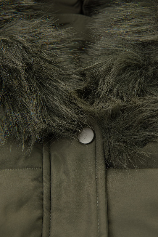 Damen-Winterjacke mit abnehmbarem Kunstfell Dunkelgrün