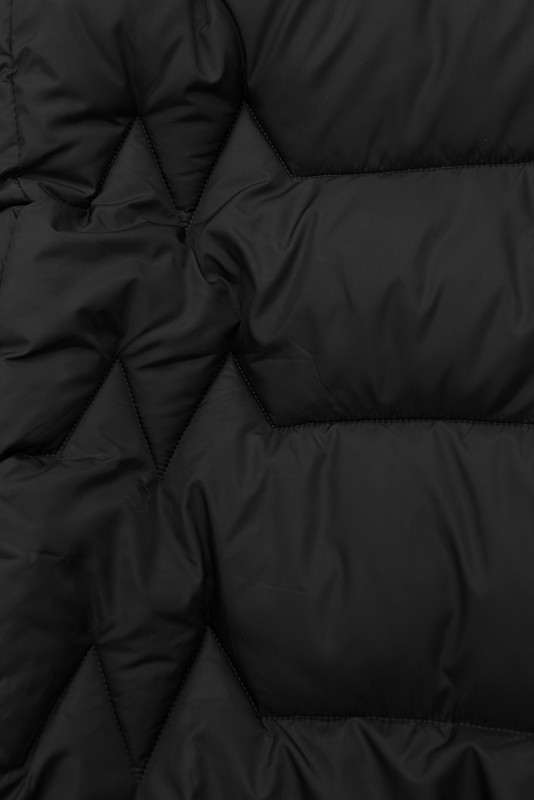 Stepp-Winterjacke mit verlängertem Rücken, Schwarz