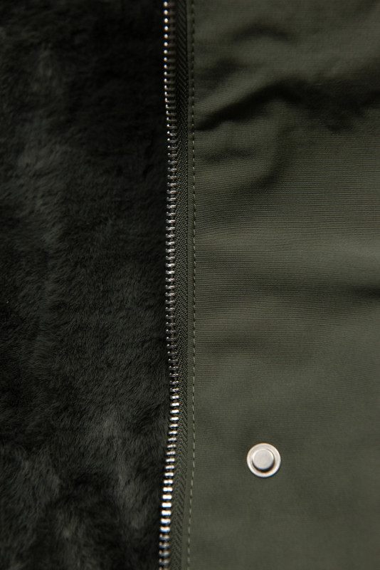 Winterparka mit Fellimitat olivegrün