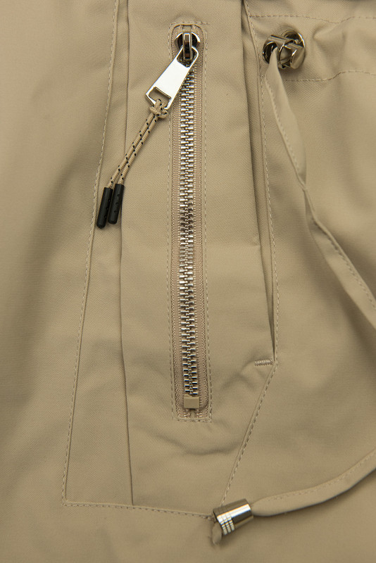 Verlängerter Parka s Print in der Kapuze Beige