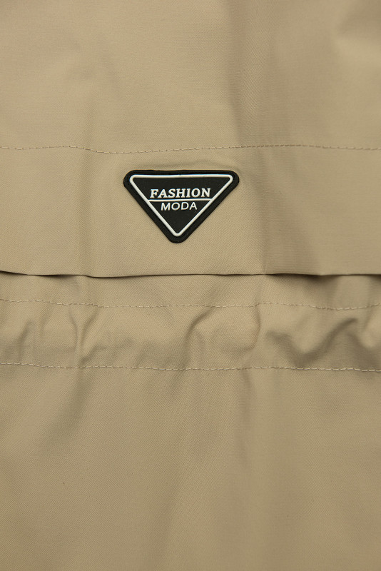 Verlängerter Parka s Print in der Kapuze Beige