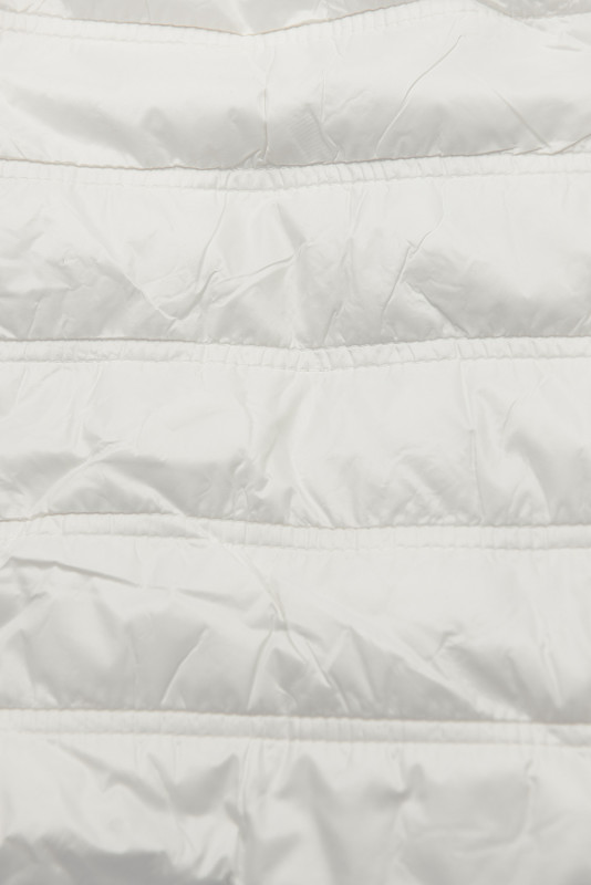 Leichte Übergangsjacke mit Kapuze weiß