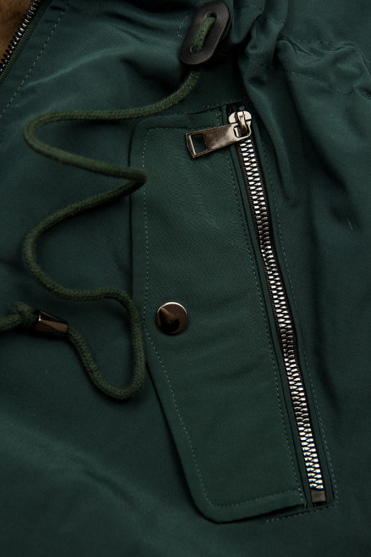 Warm gefütterter Parka mit Kapuze grün