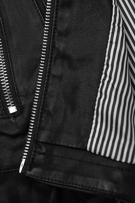 Jacke aus weichem Kunstleder schwarz