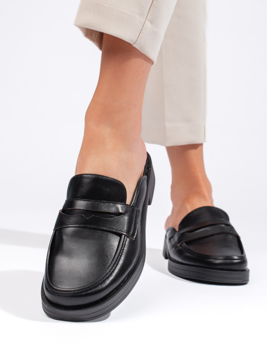 Schwarze Mokassinsandalen