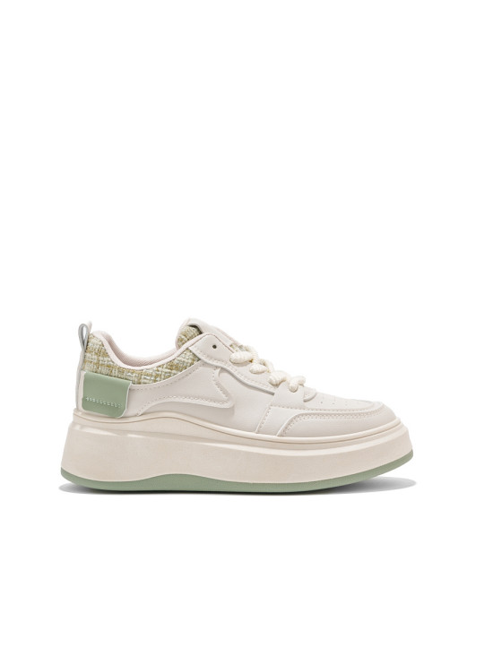 Stylische beige Sneakers mit dicker Sohle