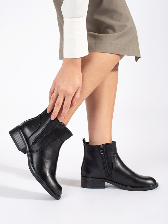 Schwarze Damen Stiefeletten mit niedrigem Absatz