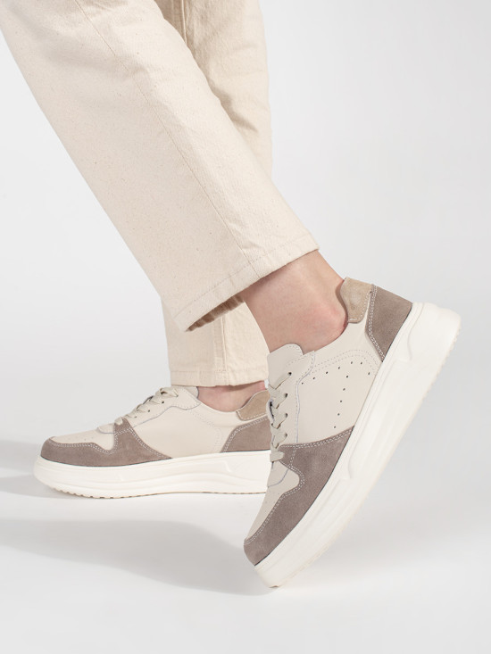Beige Leder Sneakers auf Plattform