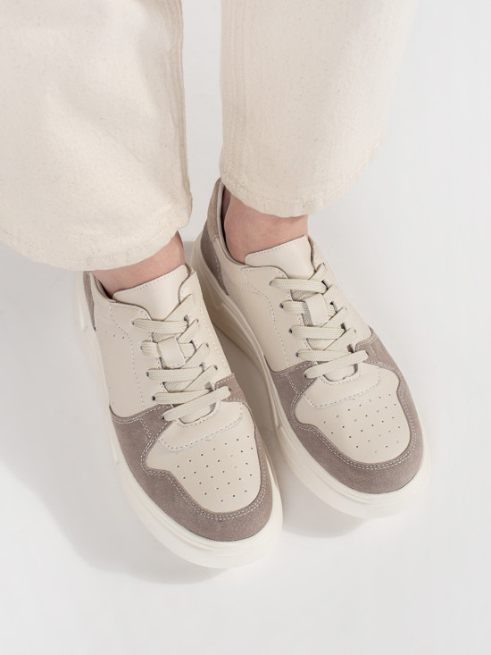 Beige Leder Sneakers auf Plattform