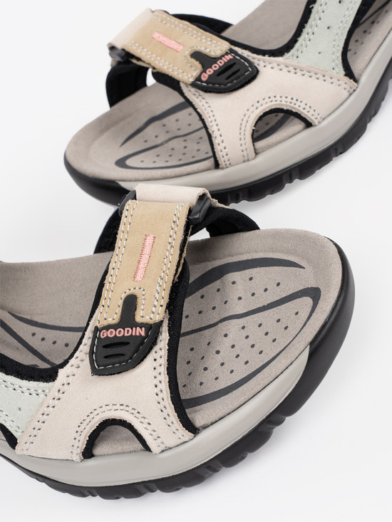 Bunte Sportsandalen – Komfort und Stil für jeden Tag