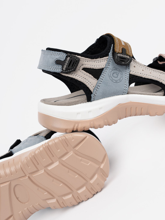 Bunte Sportsandalen – Komfort und Stil für jeden Tag