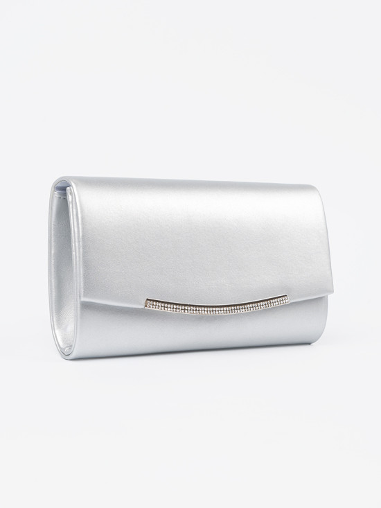 Silberne Clutch mit Kette