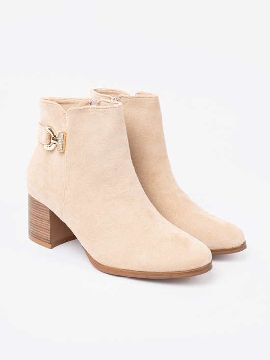 Elegante Stiefeletten in hellbeige
