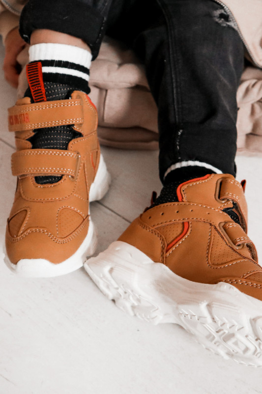 Trekking-Stiefelette aus Kunstleder mit Klettverschluss, gelb