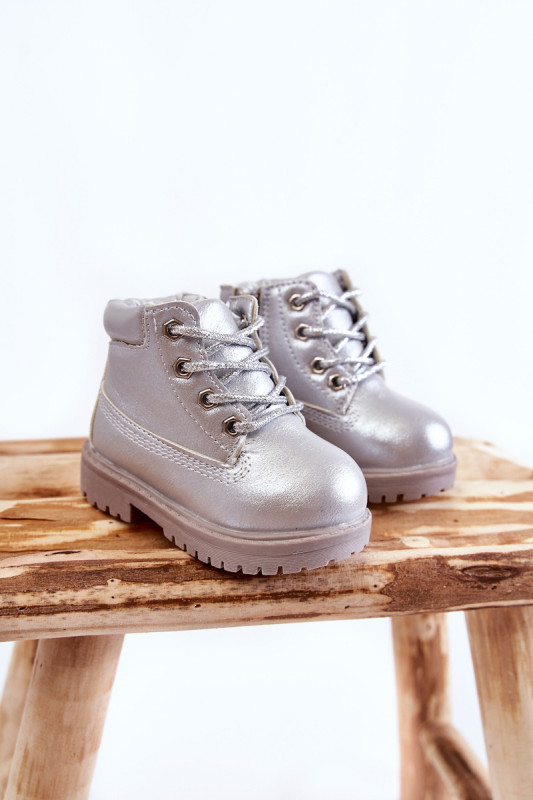 Silberne Stiefelette mit Reißverschluss