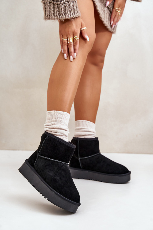Schwarze Schneestiefel aus Veloursleder mit Plateau