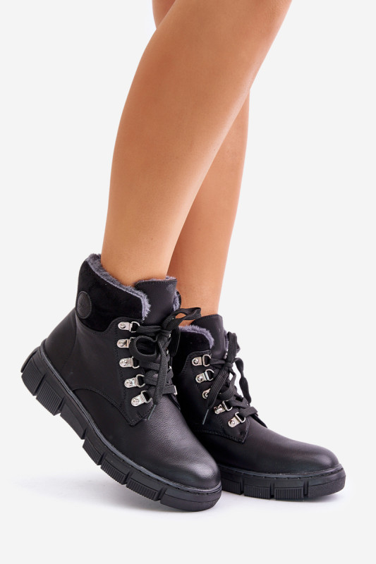 Gefütterte schwarze Stiefelette mit Reißverschluss und Plateausohle