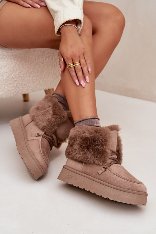Snowboots auf Plateausohle mit Kunstfell und Schnürung, beige