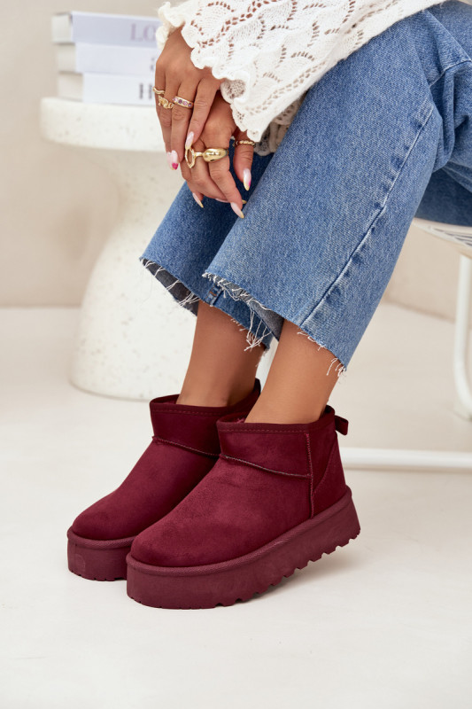 Bordeauxrote Schneestiefel aus Veloursleder mit Plateau