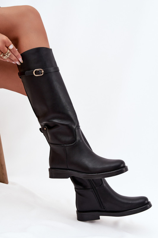 Schwarze Overknee-Stiefel mit flachem Absatz und goldener Schnalle