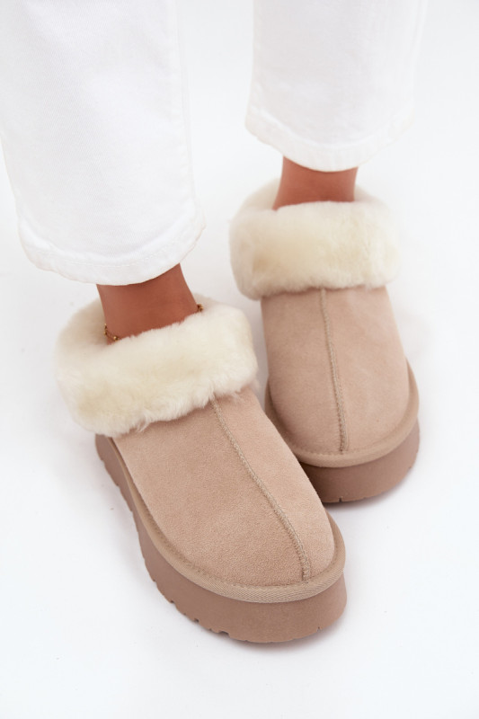 Beige Wildleder-Snowboot mit Fell