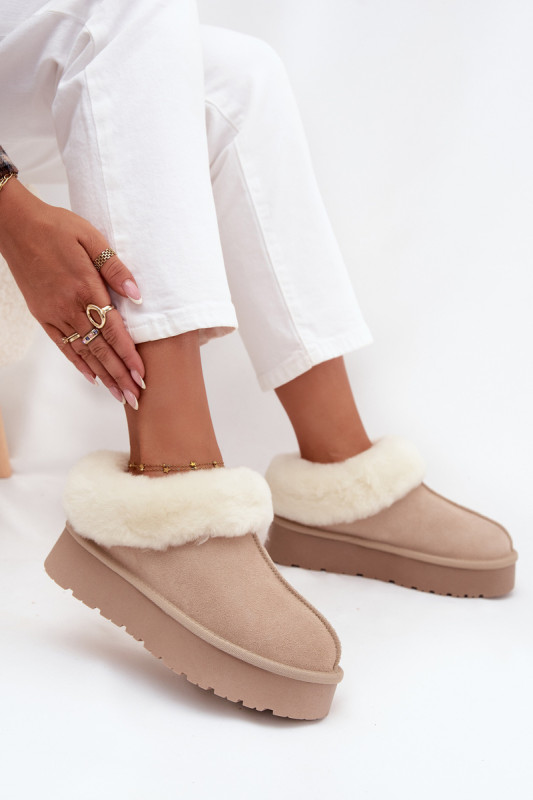 Beige Wildleder-Snowboot mit Fell