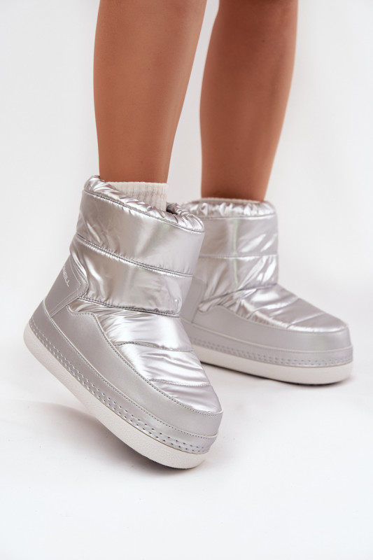 Silberne Schneestiefel mit warmer Fütterung