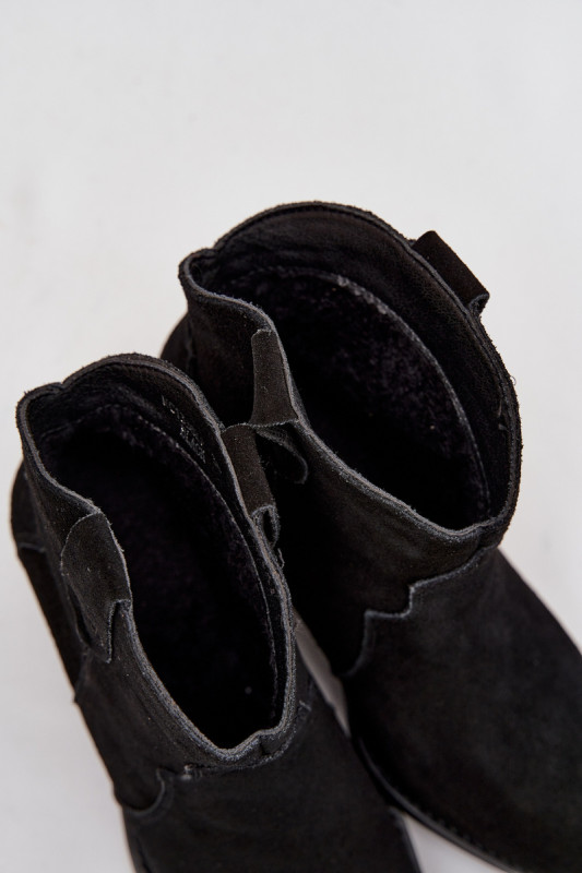 Schwarze Veloursleder-Stiefelette mit Blockabsatz