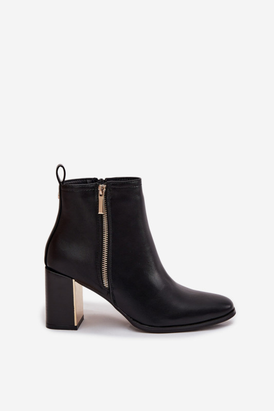 Schwarze Stiefelette mit Blockabsatz aus Kunstleder