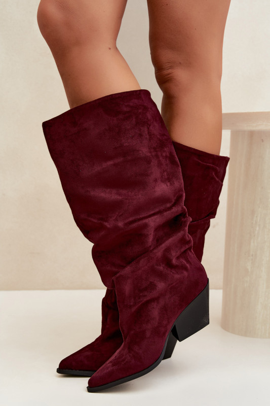 Bordeauxrote Stiefel aus Veloursleder mit gerafftem Schaft und Absatz
