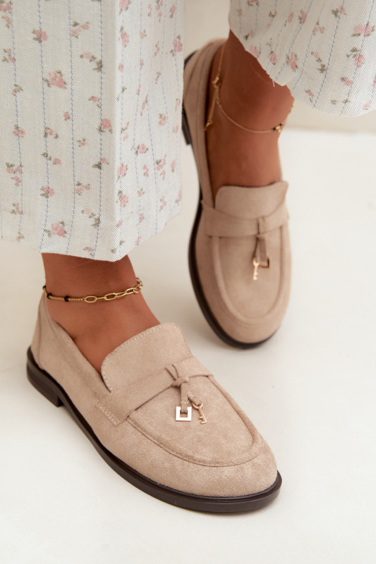 Beige Mokassins aus Kunstveloursleder