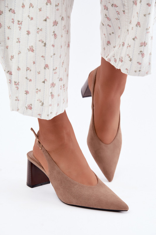 Beige Pumps mit offener Ferse und Blockabsatz