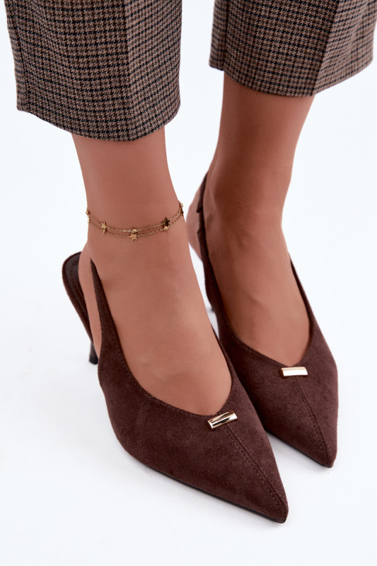 Pumps mit offener Ferse und goldenem Detail am Stilettoabsatz, braun