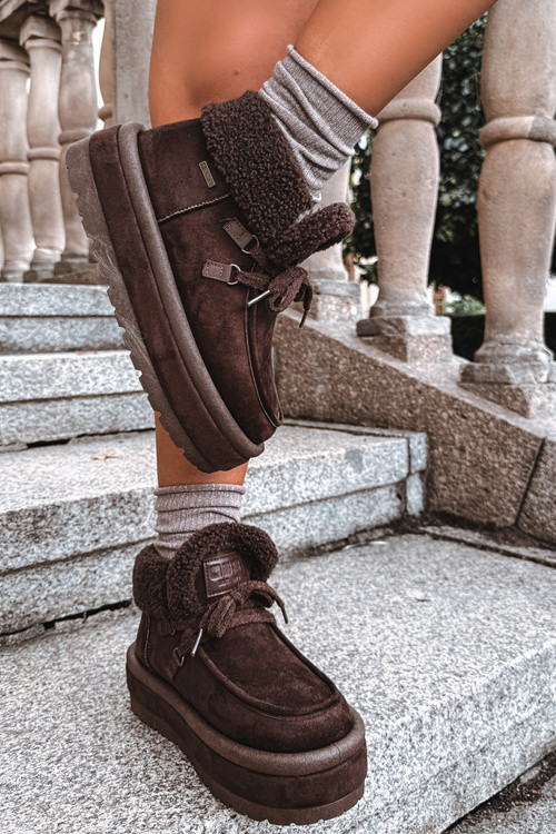 Schneestiefel mit Kunstfell und Plateausohle, braun