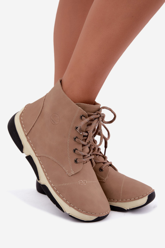 Beige gefütterte Stiefelette mit Plateau