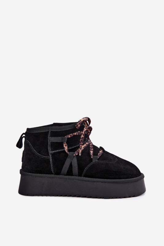Schwarze Schneestiefel aus Veloursleder mit Schnürung und Plateausohle